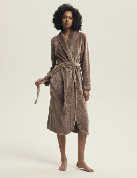 Szlafrok Dextera 43595 bok i półkolisty dół